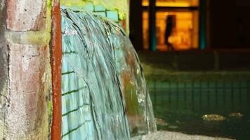 Fontaine bassin et les enfants silhouette video