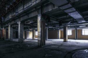 el abandonado industrial edificio. fantasía interior escena. foto