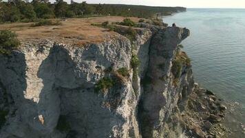 hogklint i gotland, Sverige förbi Drönare 6 video