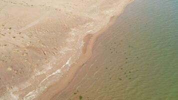 landschap door de meer, bodem en de meer kant. video