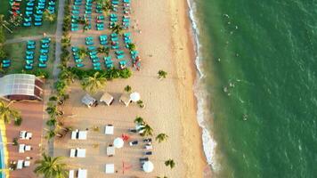 aereo Visualizza di Pattaya spiaggia Chonburi Tailandia video