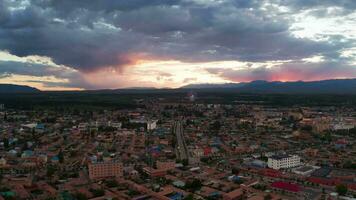 puesta de sol ver de turcos Bagua ciudad. video