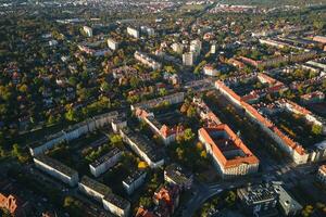 residencial edificio en europeo ciudad, aéreo vista. Breslavia, Polonia foto