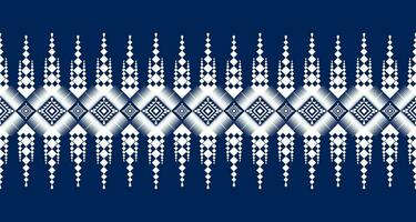 Ikat geometric folklore ornament with diamonds. Tribal ethnic vector texture. Seamless striped pattern in Aztec style. Folk embroidery. Indian, Scandinavian, Gypsy,