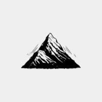 montañas montaña con mano dibujado bosquejo vector
