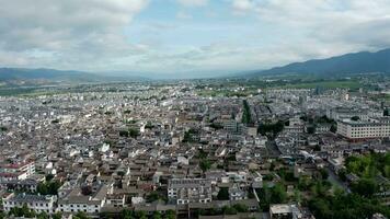 edifícios e paisagens dentro Weishan, Yunnan, China. video