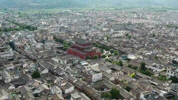 gebouwen en landschappen in weishan, Yunnan, China. video