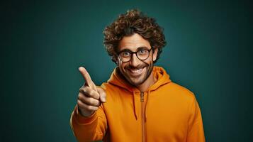 sonriente africano americano hombre señalando con dedo a cámara aislado en antecedentes. generativo ai foto