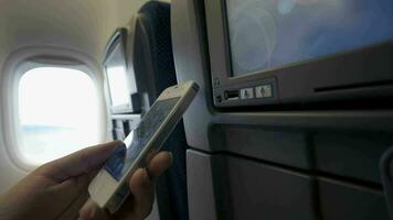 conexão do célula telefone e assento monitor dentro avião através da USB video