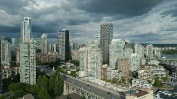 antenn se av de skyskrapor i stadens centrum av vancouver, kanada video