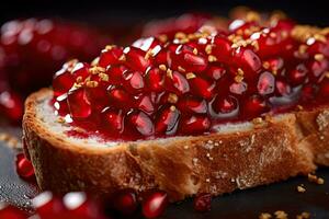 granada tostada, macro Disparo de un Fresco desayuno con goteo Miel, ai generado foto