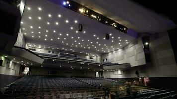 People fill the theatre Time lapse video