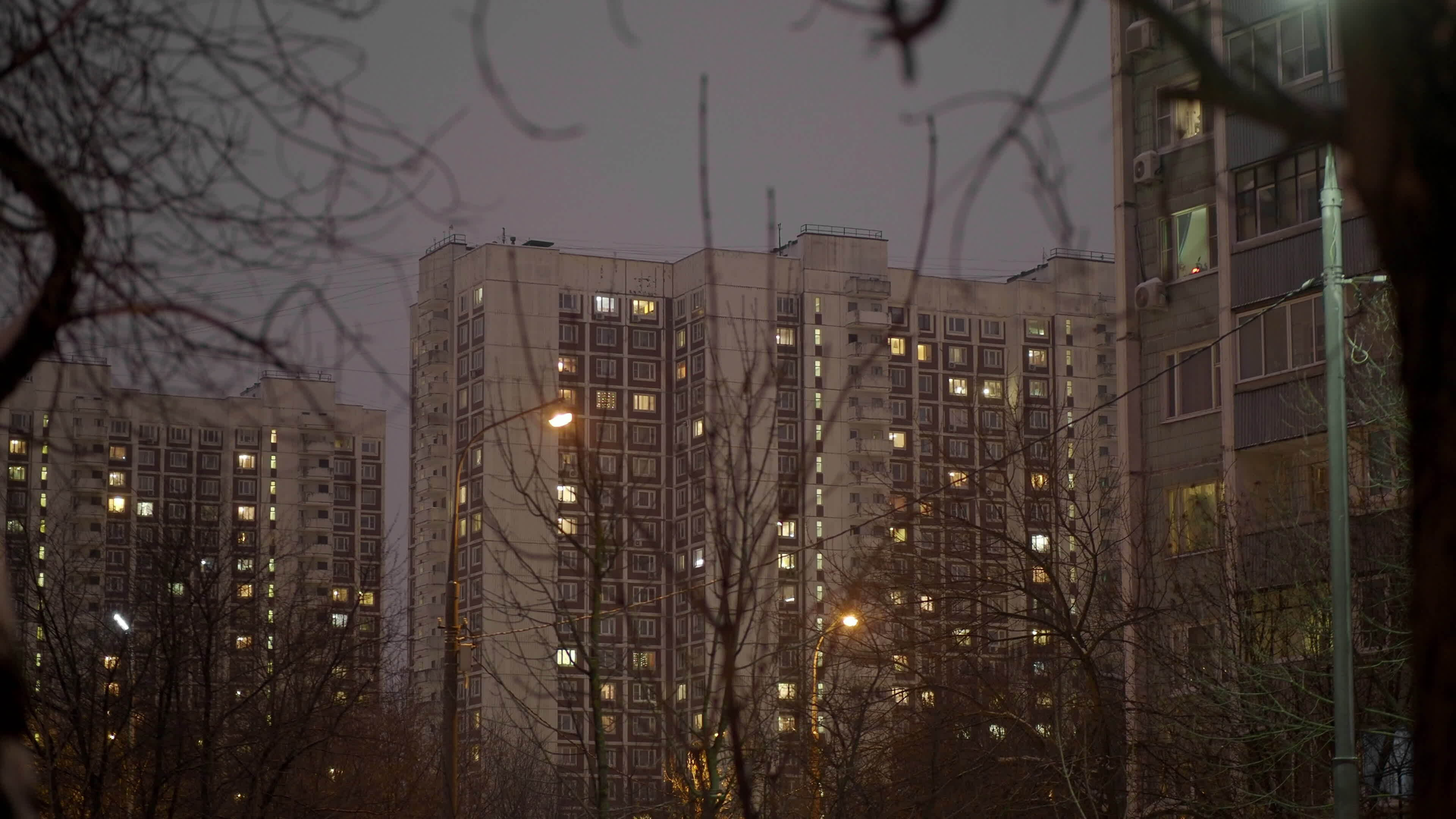 Apartment houses in the dusk, autumn cityscape with bare trees 28330160 ...