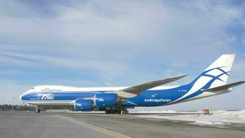 Cargo Boeing 747-8F taxiing from the runway video