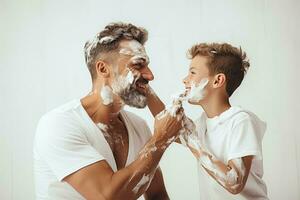 padre y hijo afeitado crema divertida. generar ai foto