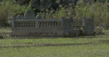 cimetière dans le l'eau Hanoï, vietnam video