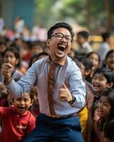 tailandés profesor celebrando del maestro día con su estudiantes foto