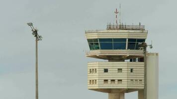 aria controllo Torre a il aeroporto video