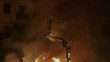 Burning of the Valencian ninot dolls video