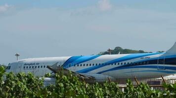 PHUKET, THAILAND NOVEMBER 30, 2018 - Bangkok Airways Airbus 320 HS PPO taxiing to the start position for take off from Phuket international airport. video