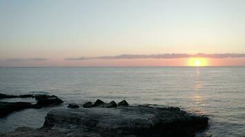 zonsopkomst Bij de ionisch zee in Sicilië, Italië video