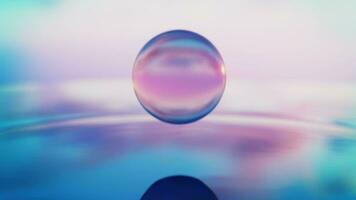 abstrato vidro esfera com suave reflexões e água ondulações. em loop animação. video