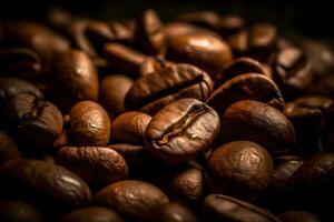 café frijoles en un oscuro antecedentes foto