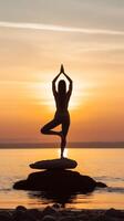 joven mujer practicando yoga en un playa a amanecer con un claro cielo para amplio Copiar espacio ai generativo foto