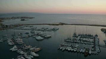 yacht Port dans porto palo dans sicile dans Italie video