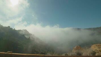 montaña paisaje con nubes en tenerife en el canario islas video
