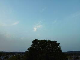 Most Beautiful View of Sky and Dramatic Clouds over Luton City of England UK During Sunset. photo