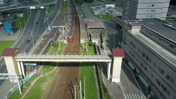 volante al di sopra di città sobborgi video