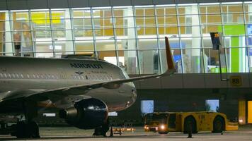 Timelapse of getting ready for Aeroflot airplane pushback, Moscow video