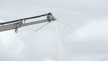 De-icing a jet plane wing video