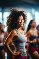 zumba danza clase en acción a aptitud club antecedentes con vacío espacio para texto foto