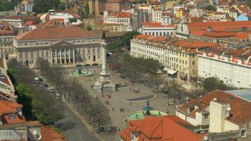 rossio piazza con colonna di pedro iv nel Lisbona, Portogallo video