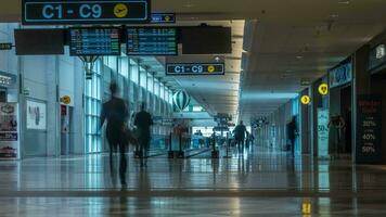 Timelapse av passagerare trafik i ben gurion flygplats tel aviv, Israel video