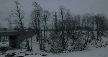 forens trein kruispunt de brug in Helsinki winter tafereel video