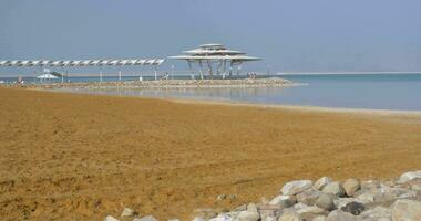 Resort auf das Ufer von tot Meer im Israel video