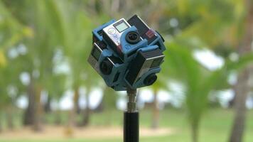 tiro 360 gradi video con sei gopro macchine fotografiche