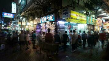 espaço de tempo do pessoas às peixe mercado dentro hong kong video