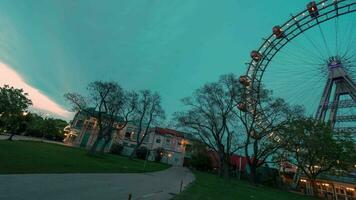 timelapse van Wenen reusachtig ferris wiel, Oostenrijk video