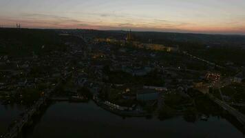Prague aérien vue dans le crépuscule, tchèque république video