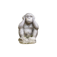 macaco pequeno estátuas com a conceito do fechar seu orelhas ou ouvir não mal. em transparente fundo png