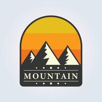 paisaje de montaña logo pegatina etiqueta icono símbolo vector ilustración diseño