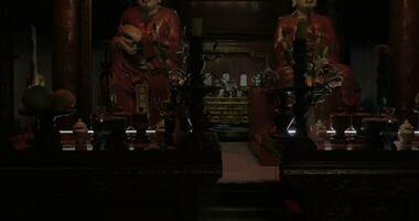 à l'intérieur le temple de confucius dans Hanoï, vietnam video