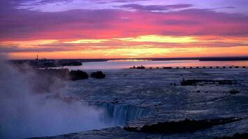 niagara chutes dans le de bonne heure matin, bouclable video