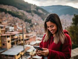 mujer desde Colombia utilizando teléfono inteligente para en línea comunicación ai generativo foto