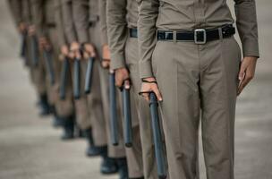 alboroto policía controlar el multitud. foto