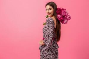 mujer estilo en rosado antecedentes foto